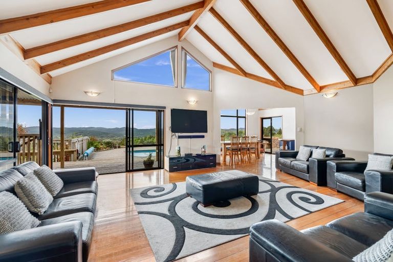 Photo of property in 30 Galliard Way, Kauri, 0185