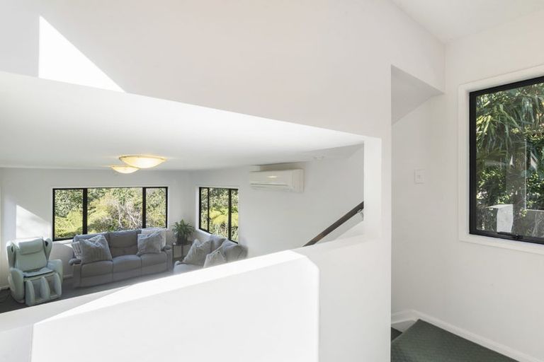 Photo of property in 2/19 Fordham Street, Beach Haven, Auckland, 0626