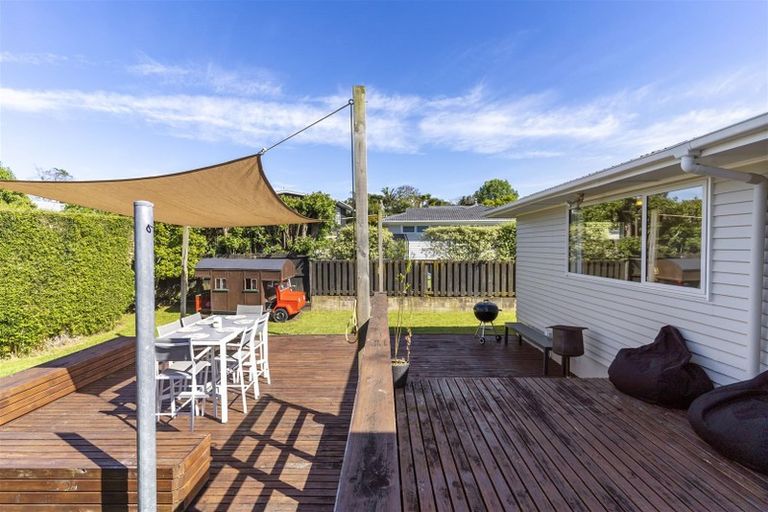 Photo of property in 61 Patons Road, Howick, Auckland, 2014
