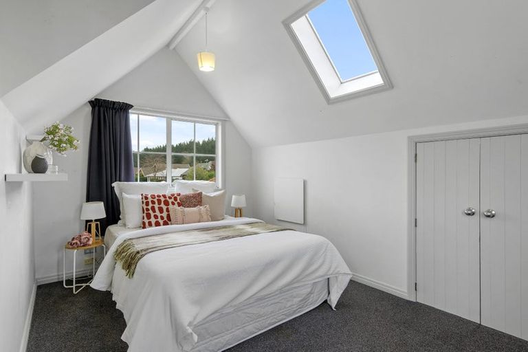 Photo of property in 22 Millcroft Place, Parklands, Christchurch, 8083