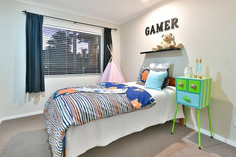 Photo of property in 135 Greenhithe Road, Greenhithe, Auckland, 0632