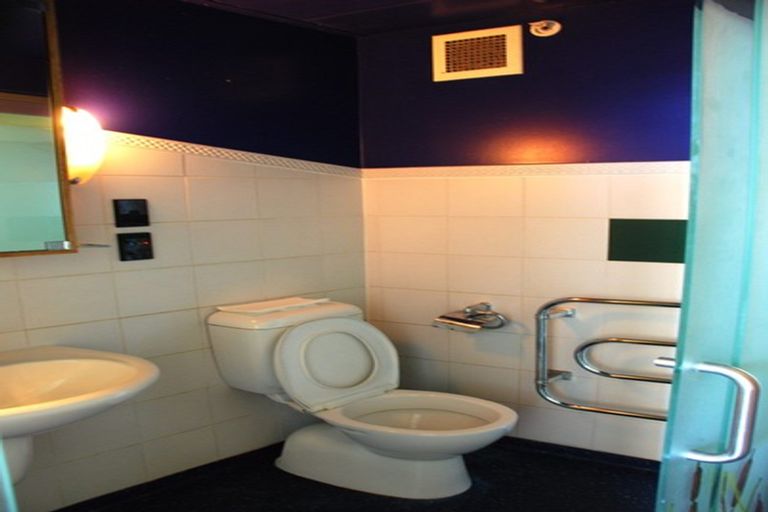 Photo of property in Qba Apartments, 1g/51 Webb Street, Mount Cook, Wellington, 6011