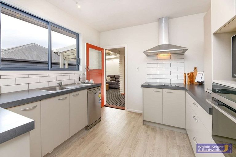 Photo of property in 110 Yaldhurst Road, Sockburn, Christchurch, 8042