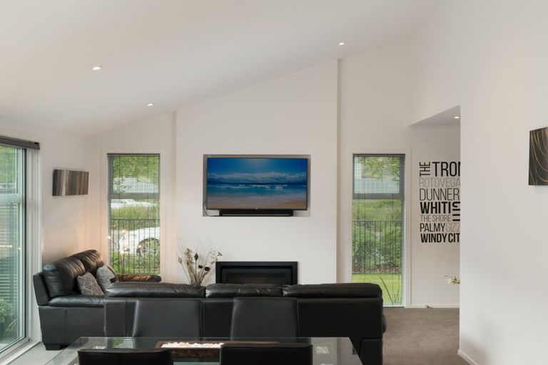 Photo of property in 14 Rire Hau Lane, Pyes Pa, Tauranga, 3112