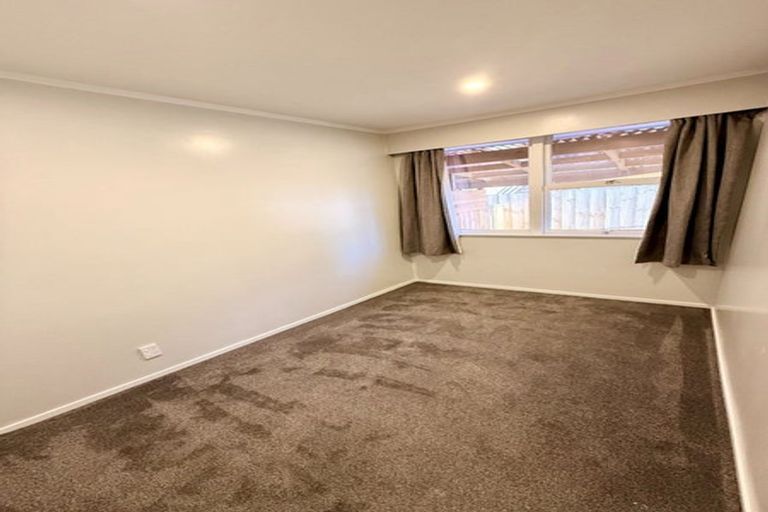 Photo of property in 1/26 Kirton Crescent, Manurewa, Auckland, 2102