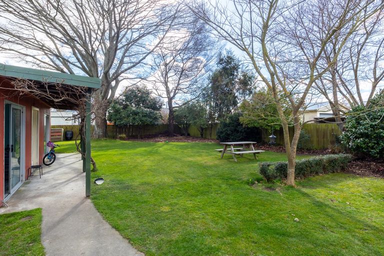 Photo of property in 25 Campbell Street, Geraldine, 7930