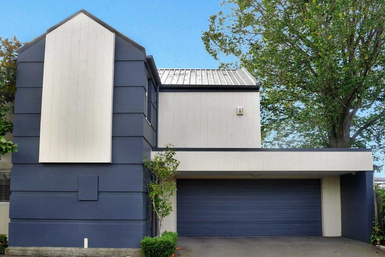 Photo of property in 6/17 Eversleigh Street, St Albans, Christchurch, 8014