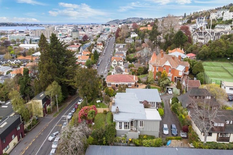 Photo of property in 80 Queen Street, North Dunedin, Dunedin, 9016