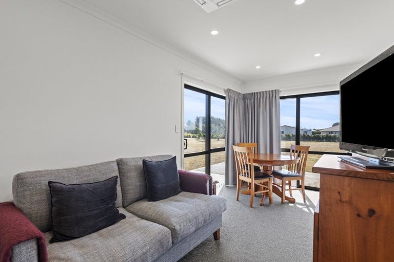 Photo of property in 21 Nicholson Drive, Kaitoke, Whanganui, 4572