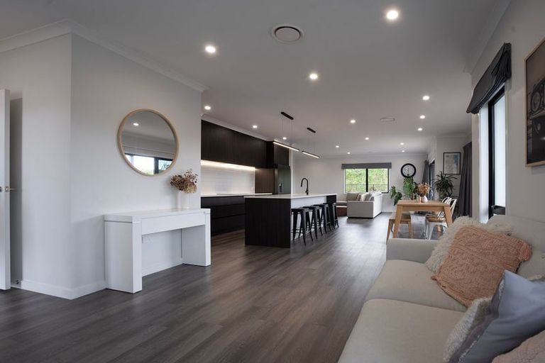 Photo of property in 15 Arihi Crescent, Frimley, Hastings, 4120