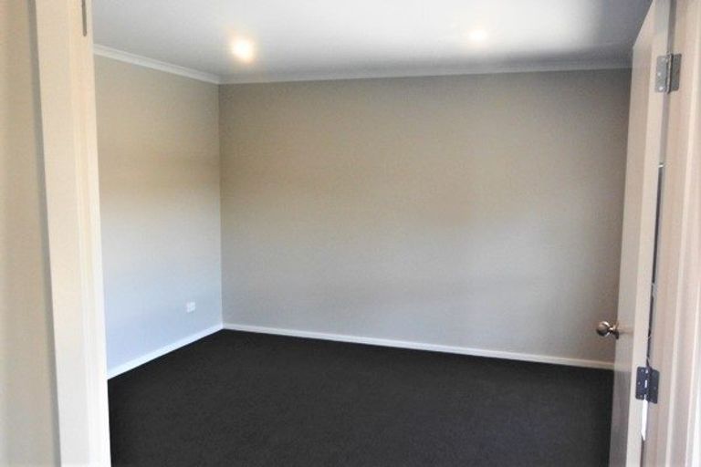 Photo of property in 291 Dixon Road, Fitzroy, Hamilton, 3206