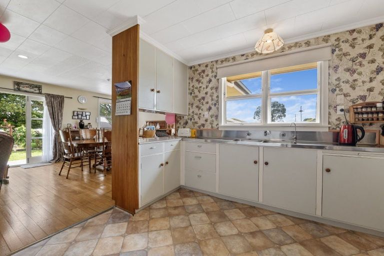 Photo of property in 46a Cumming Street, Okato, 4335