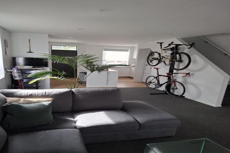 Photo of property in 1b Mamari Street, Rongotai, Wellington, 6022