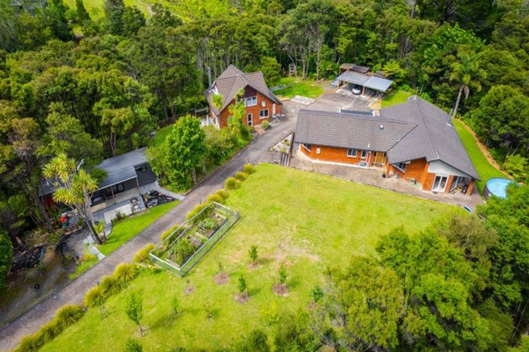 Photo of property in 17 Yelash Road, Massey, Auckland, 0614