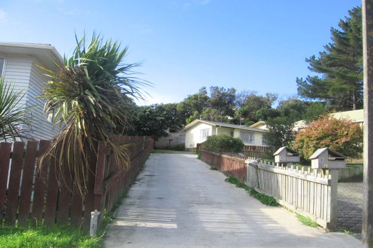 Photo of property in 3a Spruce Grove, Ranui, Porirua, 5024