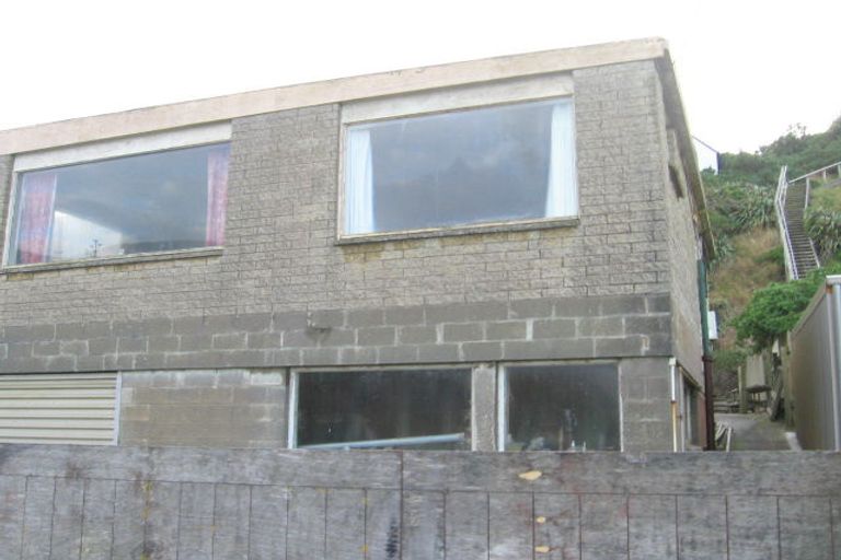 Photo of property in 42 Owhiro Bay Parade, Owhiro Bay, Wellington, 6023