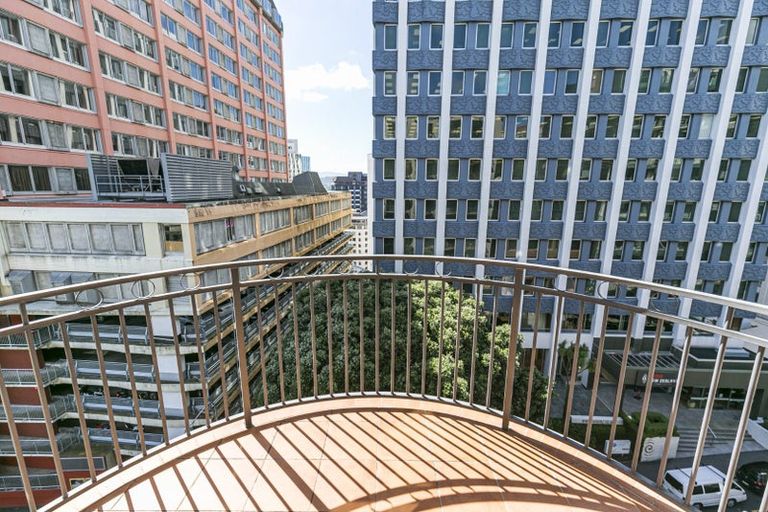 Photo of property in Atrium Towers, 6b/154 The Terrace, Wellington Central, Wellington, 6011