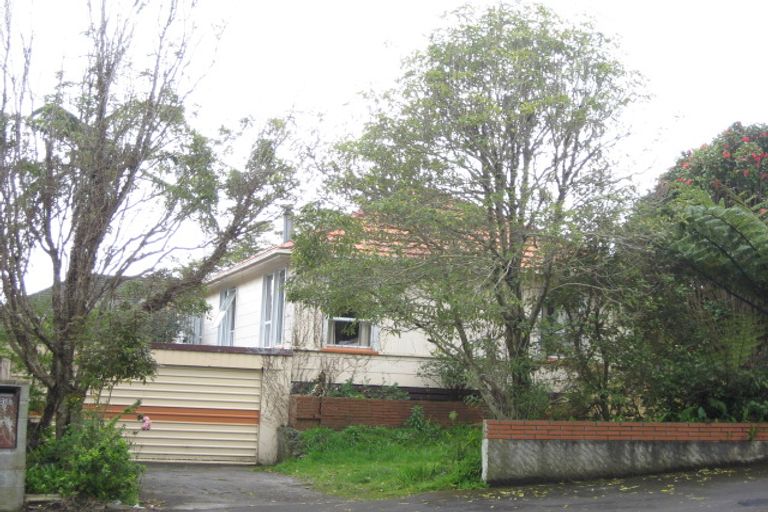 Photo of property in 88 Huatoki Street, Vogeltown, New Plymouth, 4310