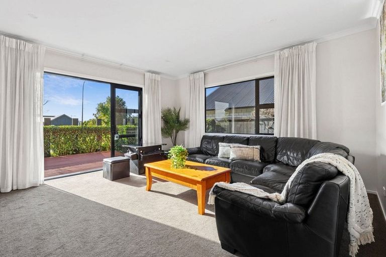 Photo of property in 54 Norfolk Drive, Cambridge, 3434