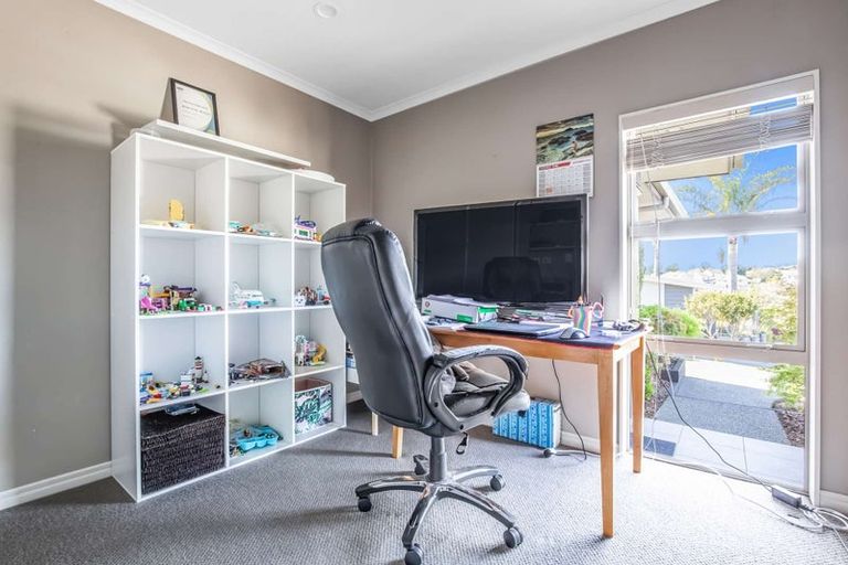 Photo of property in 52 Buxton Place, Ohauiti, Tauranga, 3112