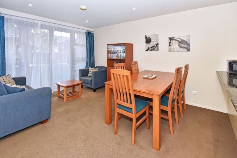 Photo of property in 11/8 Landscape Road, Papatoetoe, Auckland, 2025