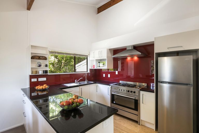 Photo of property in 10 Prestwick Place, Wattle Downs, Auckland, 2103