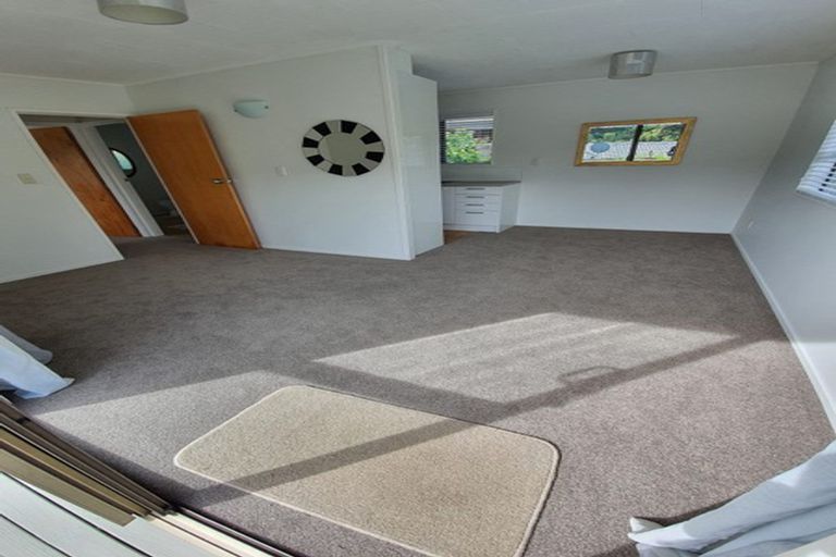 Photo of property in 146 Glendhu Road, Bayview, Auckland, 0629