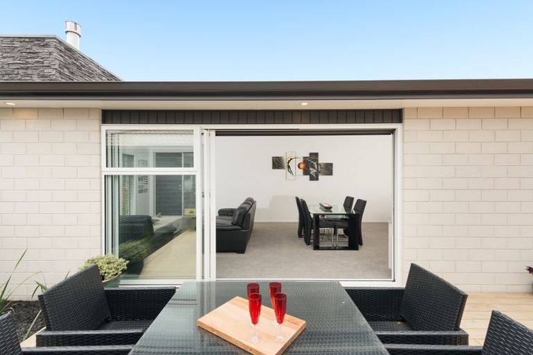 Photo of property in 14 Rire Hau Lane, Pyes Pa, Tauranga, 3112