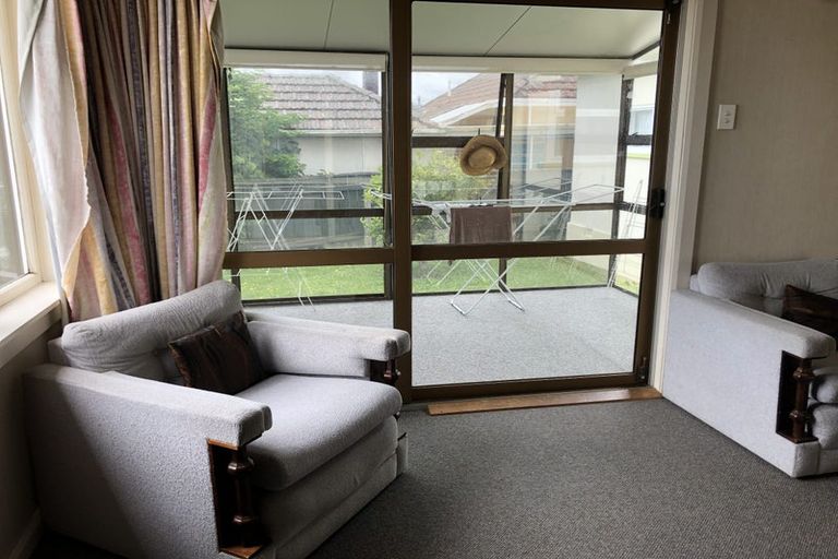 Photo of property in 9 Karamu Avenue, Takaro, Palmerston North, 4410
