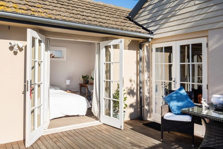 Photo of property in 87 Abberley Crescent, St Albans, Christchurch, 8014