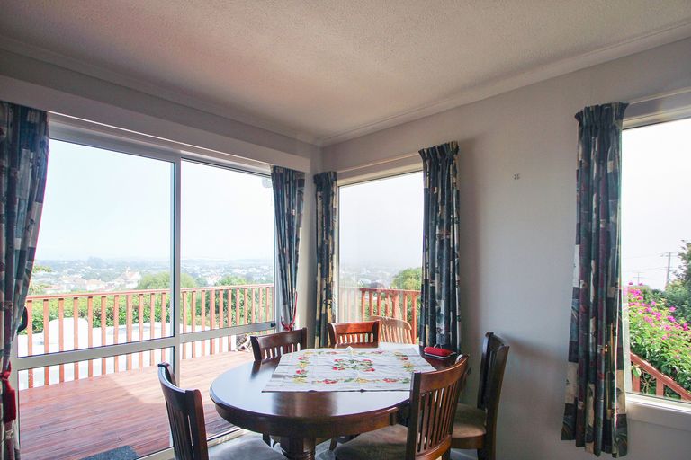 Photo of property in 23 Selwyn Street, South Hill, Oamaru, 9400