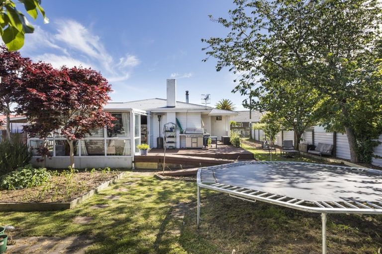 Photo of property in 9 Fox Place, Cloverlea, Palmerston North, 4412