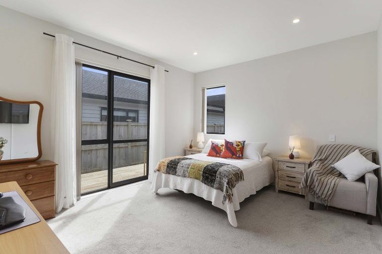 Photo of property in 14 Vinistra Road, Kumeu, 0810