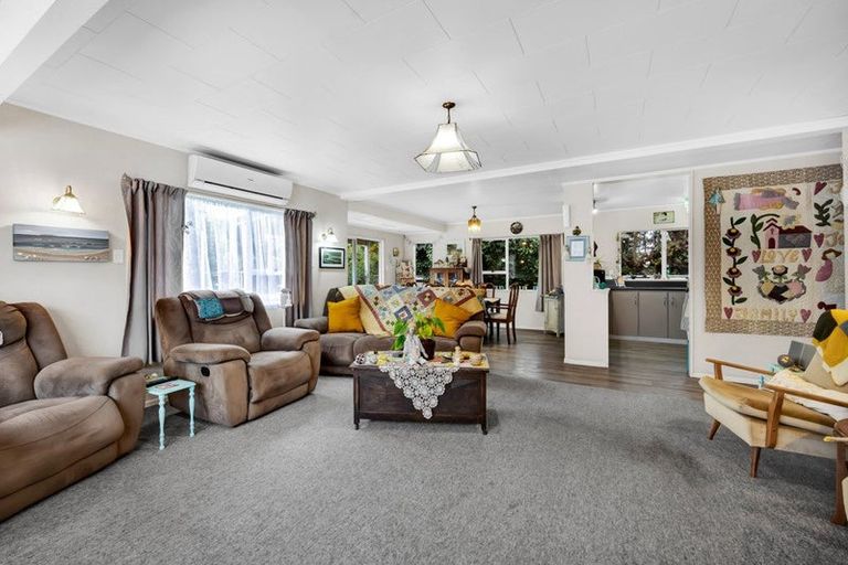 Photo of property in 237a South Road, Hawera, 4610