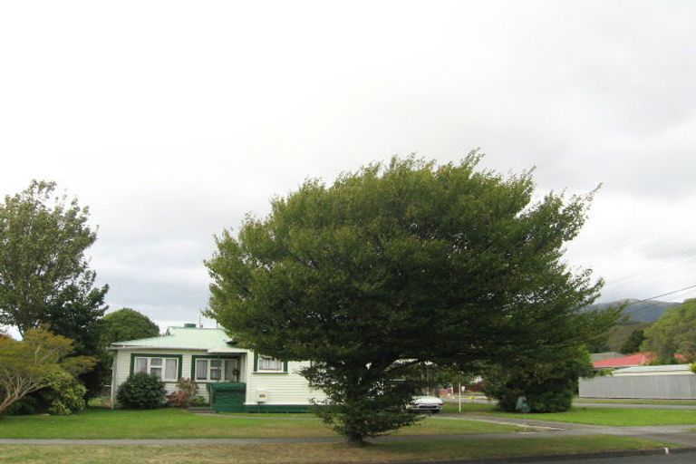 Photo of property in 34 Henry Street, Ebdentown, Upper Hutt, 5018