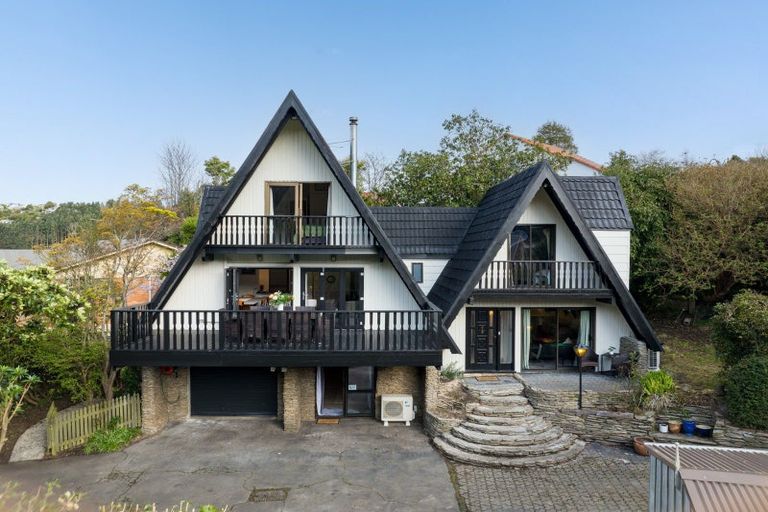 Photo of property in 50 Glenross Street, Glenross, Dunedin, 9011