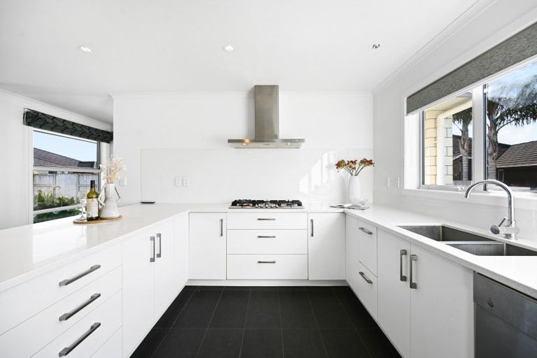 Photo of property in 17 Michael Terrence Place, Flagstaff, Hamilton, 3210