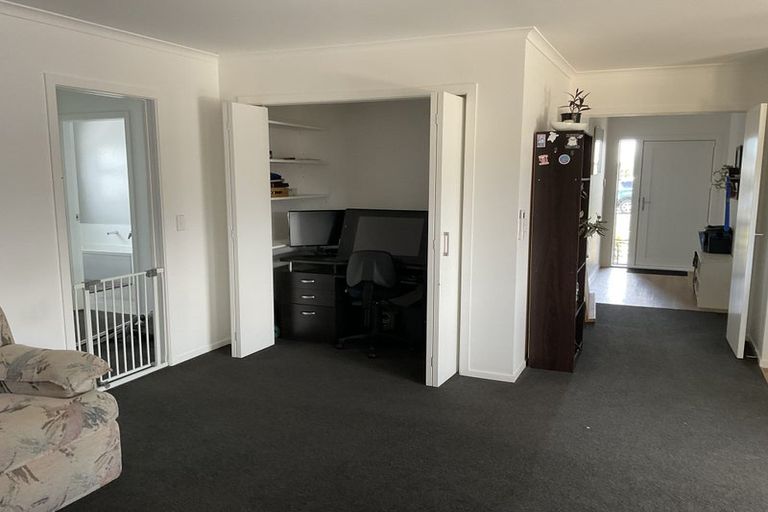 Photo of property in 11 Te Wiremu Lane, Otaki, 5512