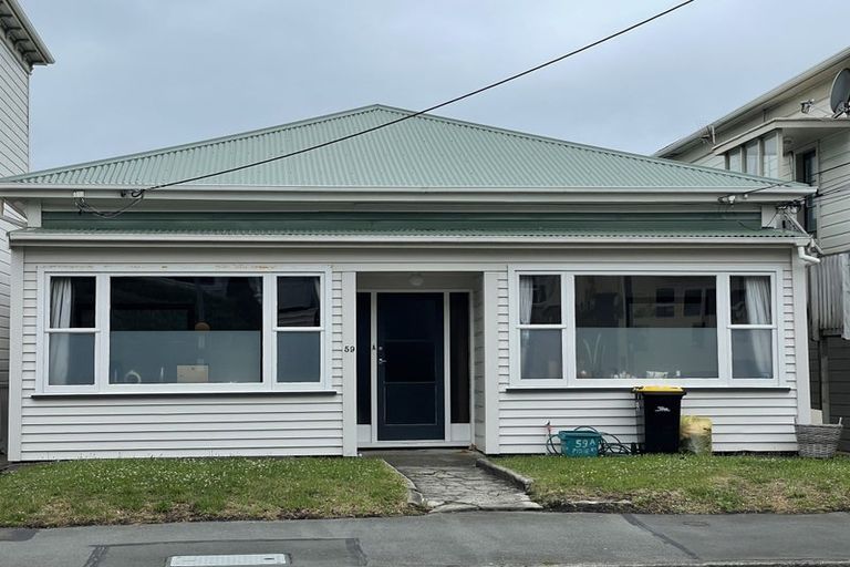 Photo of property in 59 Pirie Street, Mount Victoria, Wellington, 6011