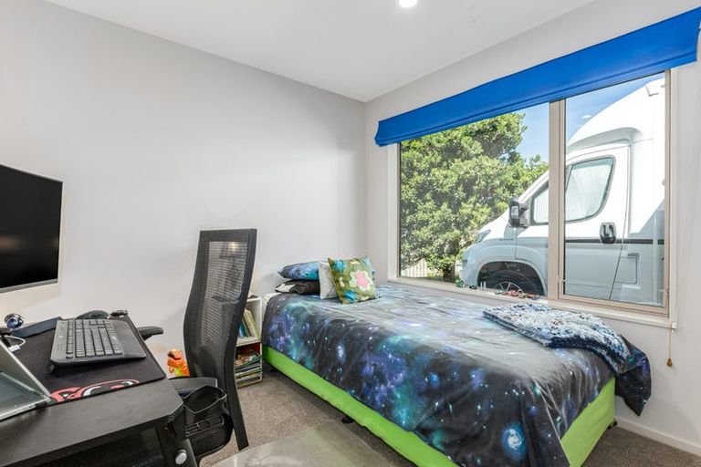 Photo of property in 25 Kahurangi Heights, Aotea, Porirua, 5024