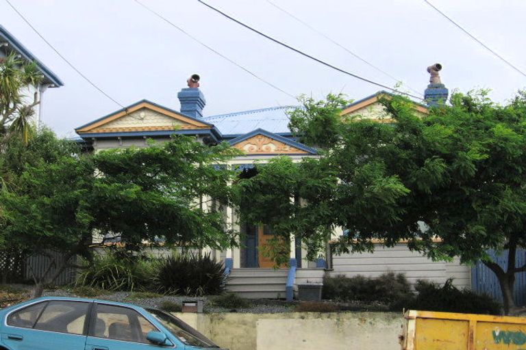 Photo of property in 17 Kenwyn Terrace, Newtown, Wellington, 6021