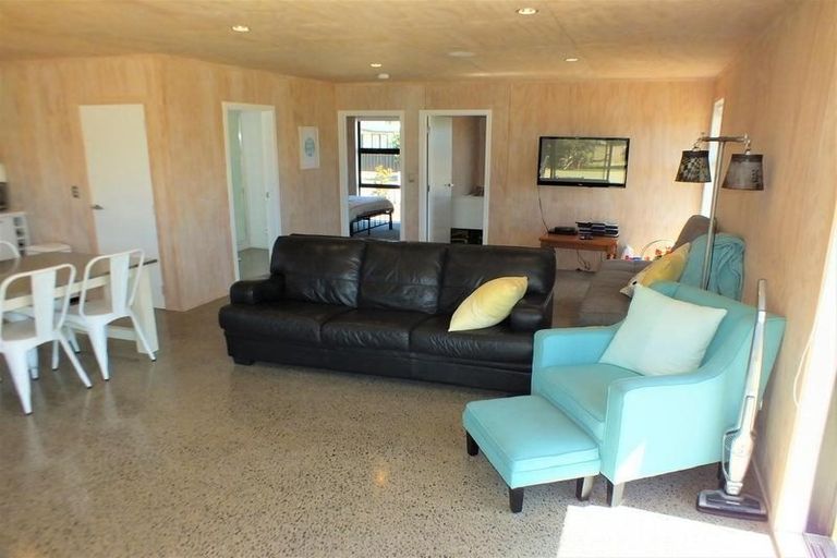 Photo of property in 108 Kelly Jade Avenue, Matarangi, Whitianga, 3592