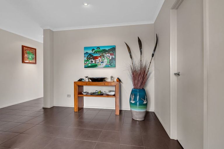 Photo of property in 15 Des Terry Way, Waipu, 0510