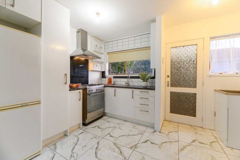 Photo of property in 1/8 Koromiko Street, New Lynn, Auckland, 0600