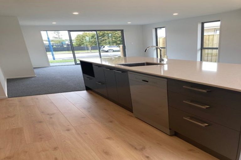 Photo of property in 12 Edlin Lane, Pegasus, 7612