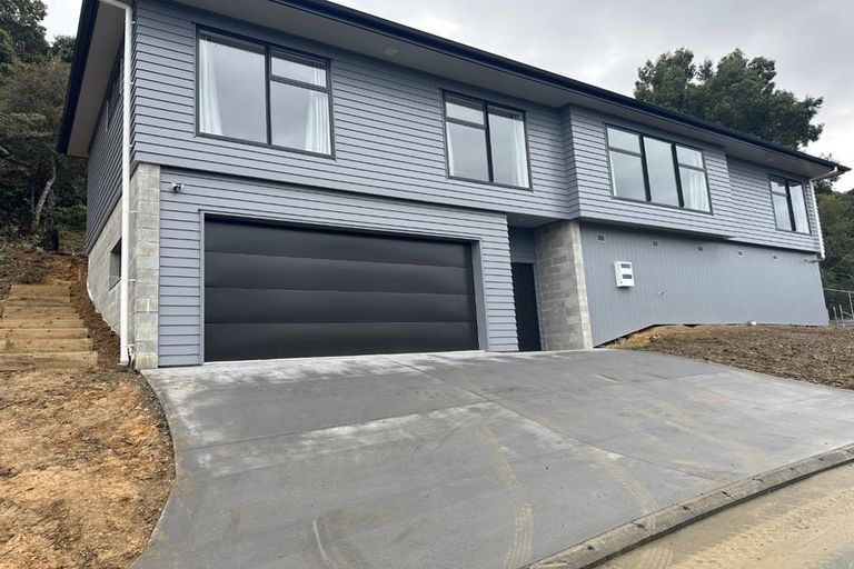 Photo of property in 18 Tieke Place, Horahora, Whangarei, 0110
