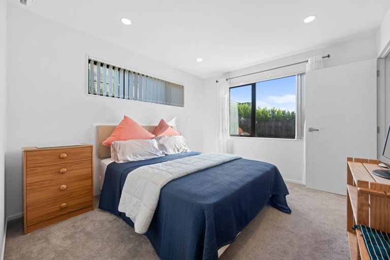 Photo of property in 32 Huarahi Pai Road, Huapai, Kumeu, 0810