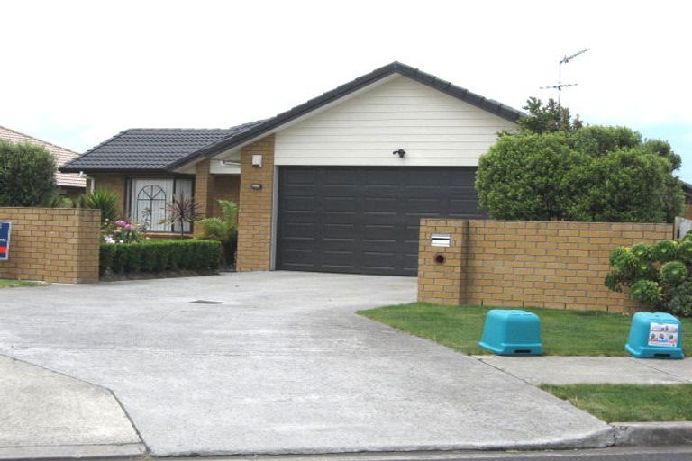 Photo of property in 25 Takatu Place, Takanini, 2112