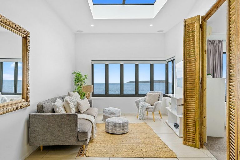 Photo of property in 73 Moana Road, Plimmerton, Porirua, 5026