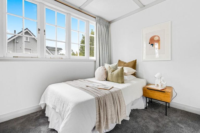 Photo of property in 203 Hurstmere Road, Takapuna, Auckland, 0622